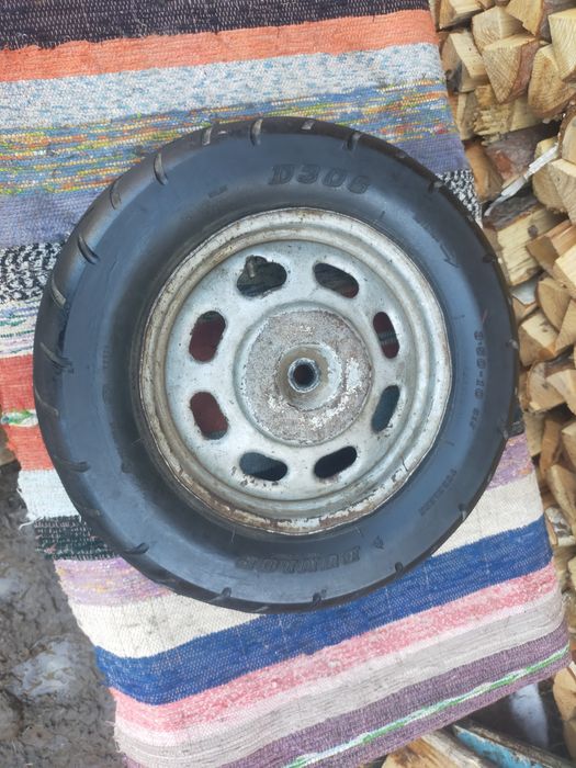 Колеса на скутер r10 та r12. Резина та диски . Моторозборка. Запчаст.