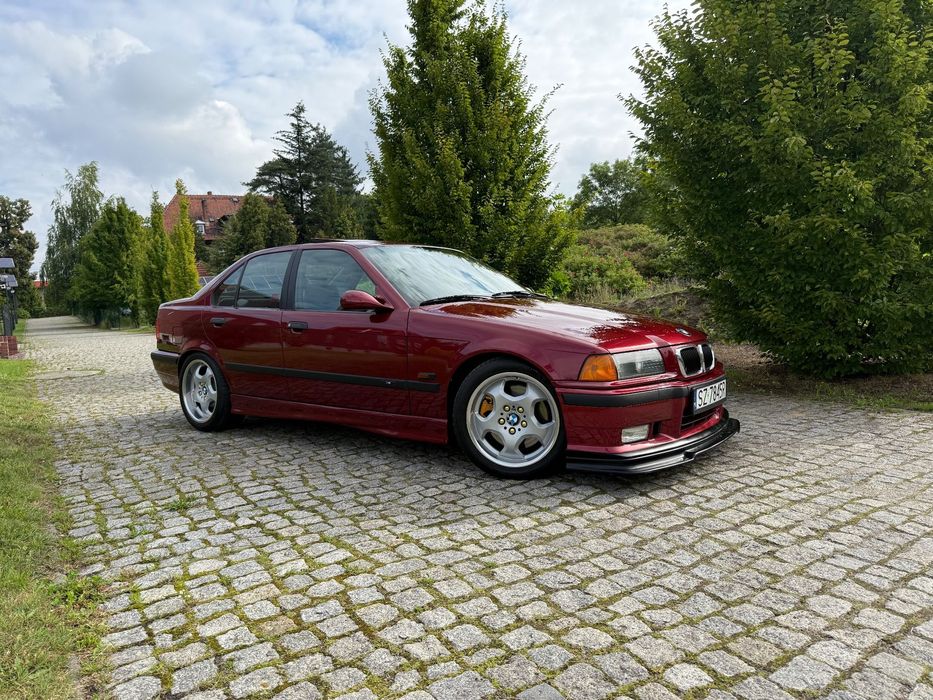 BMW Seria 3 BMW E36 330i M54B30
