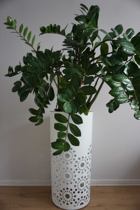 Donica, doniczka kwietnik ażurowa