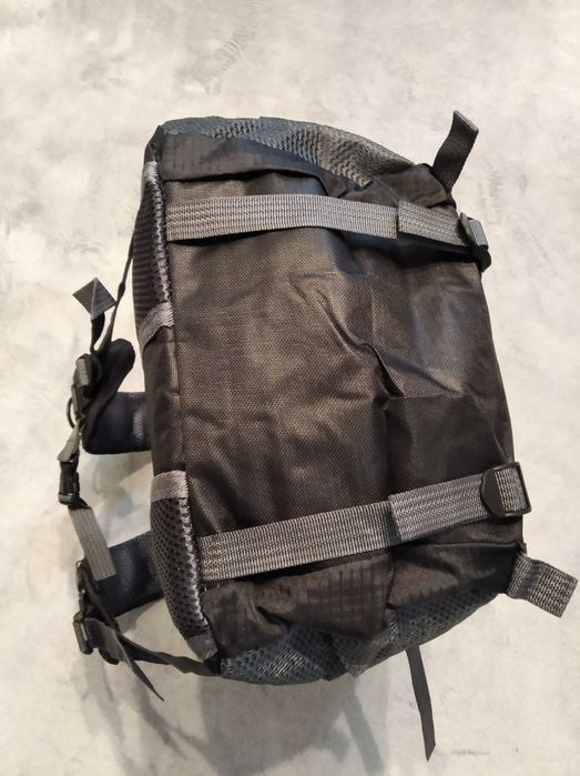 Nowy plecak turystyczny trekkingowy 30 l.