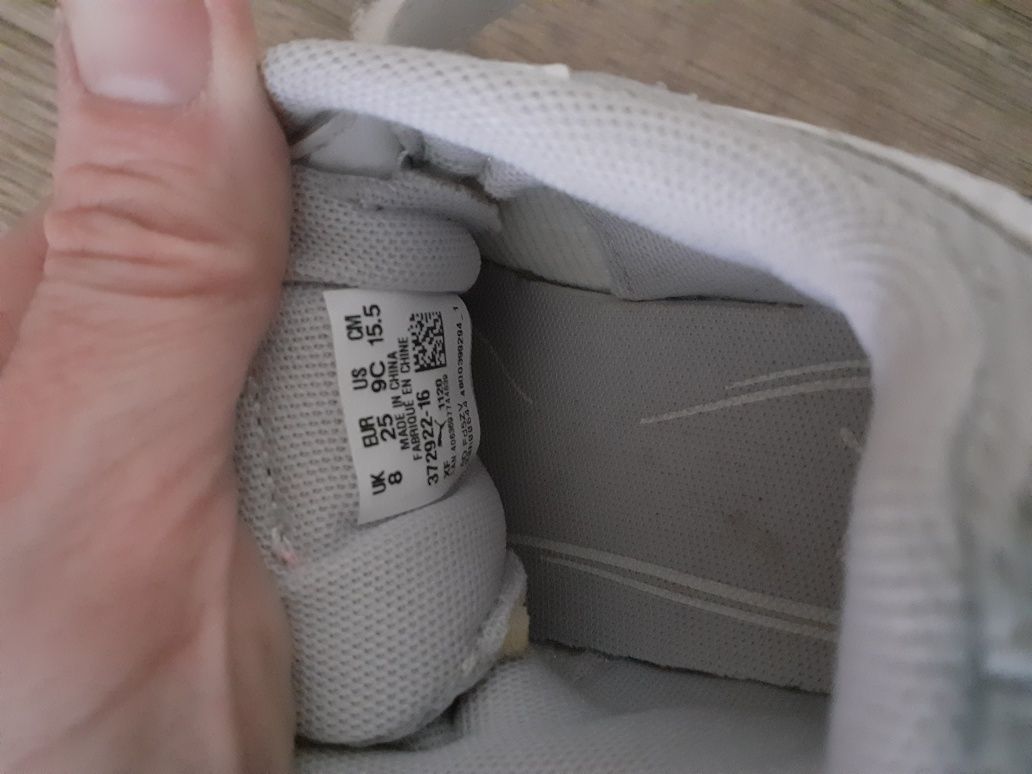 Buty Puma roz 25
