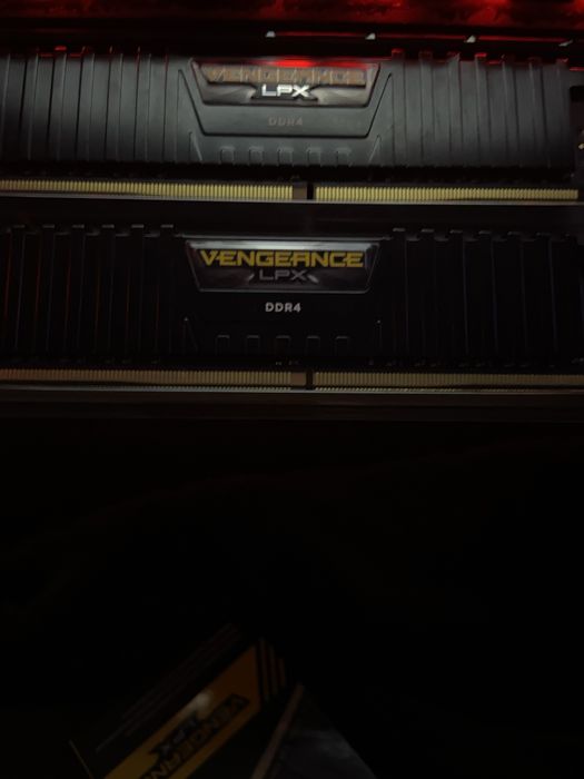 Memoria ram corsair (2x8) 16GB 3000MHz