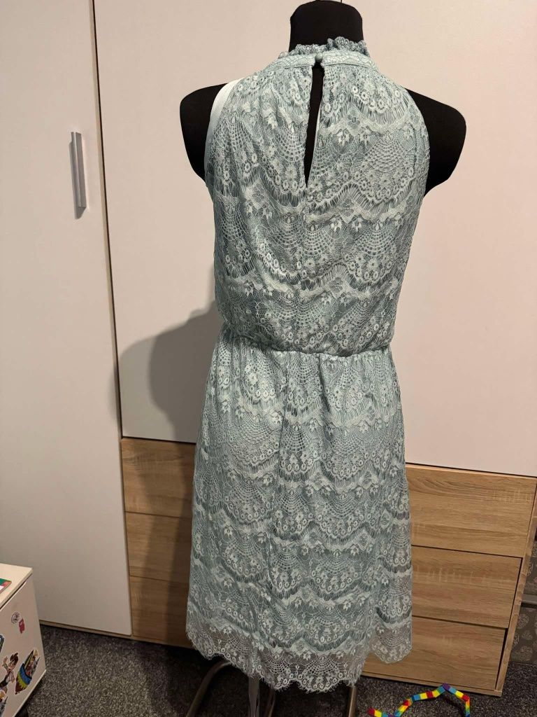 Sukienka Reserved M