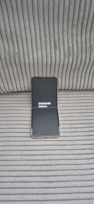 Samsung flip 4 stan idealny