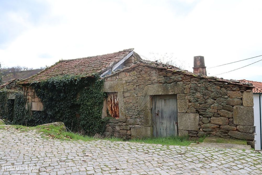 Moradia T0 para venda