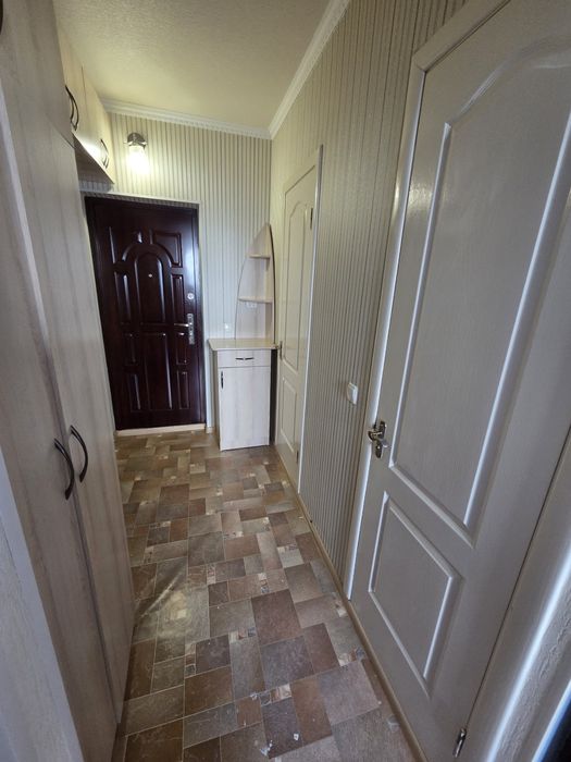 Продам 1 кімнатну квартиру/ З меблями та побутовою технікою