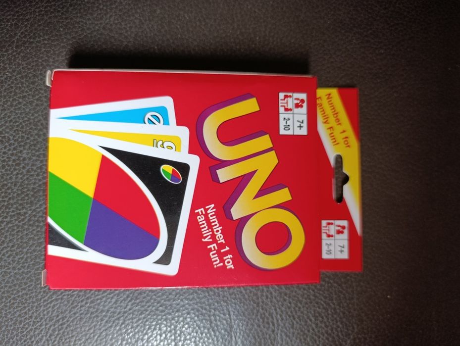UNO, jogo de cartas, selado