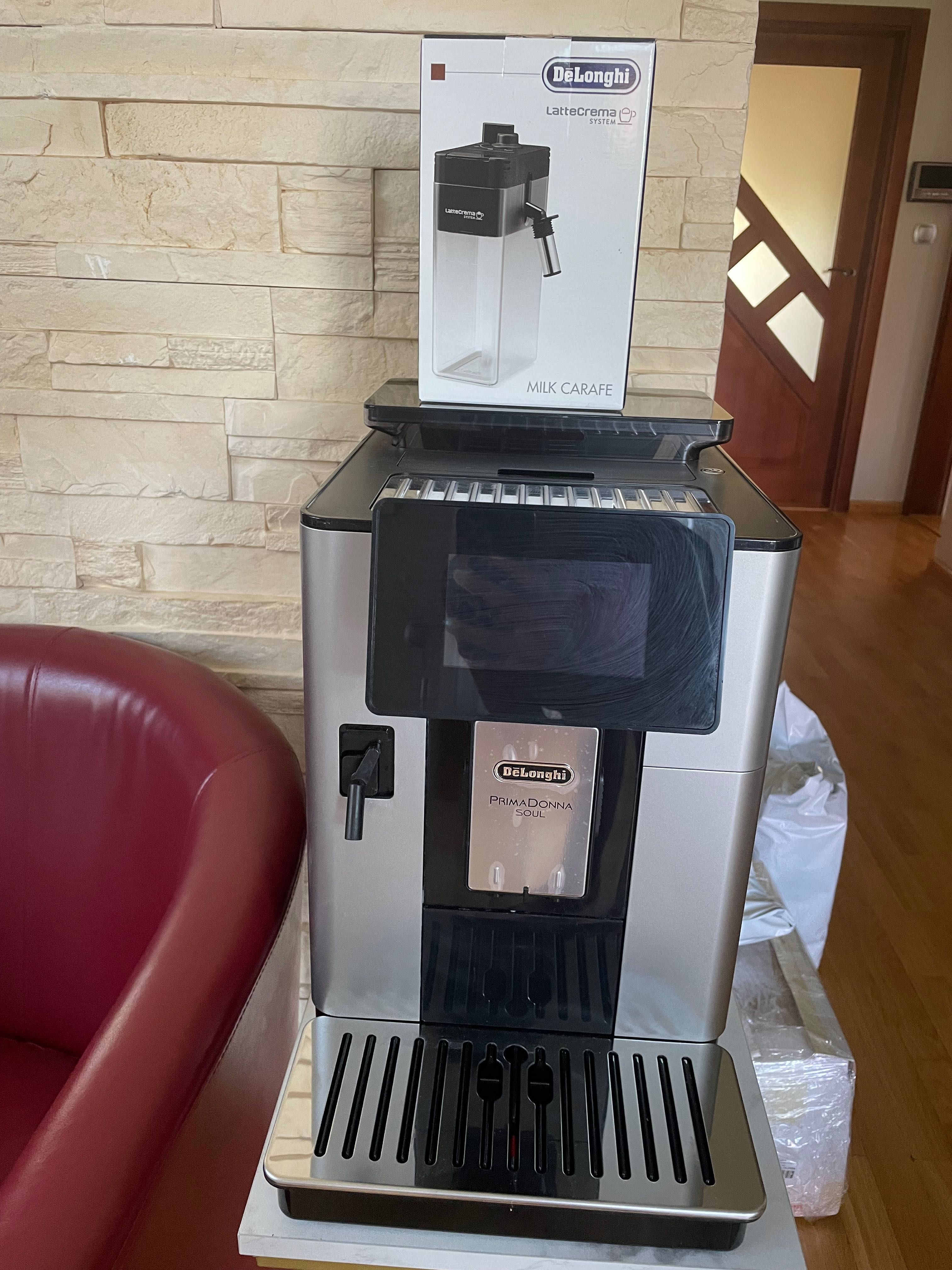 Automatyczny ekspres ciśnieniowy De'Longhi PrimaDonna Soul  1253 kawy