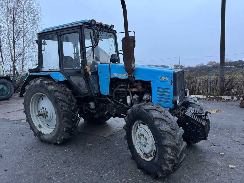 Трактор МТЗ 1221.2