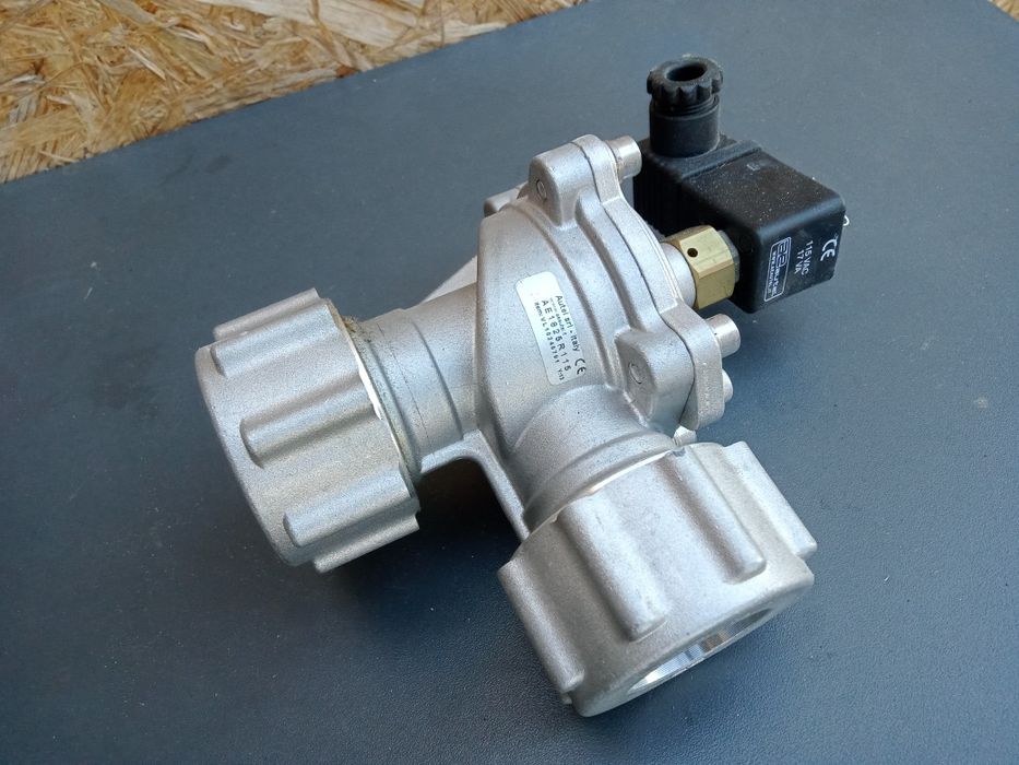 Импульсный клапан AE1825R МУФТОВЫЙ 1"