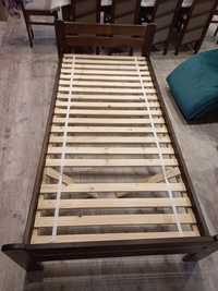 Łóżko drewniane.z materacem