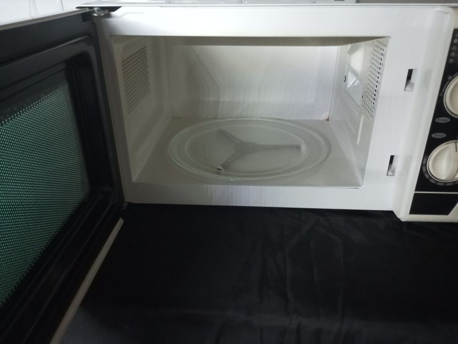 Elegancka mikrofalówka