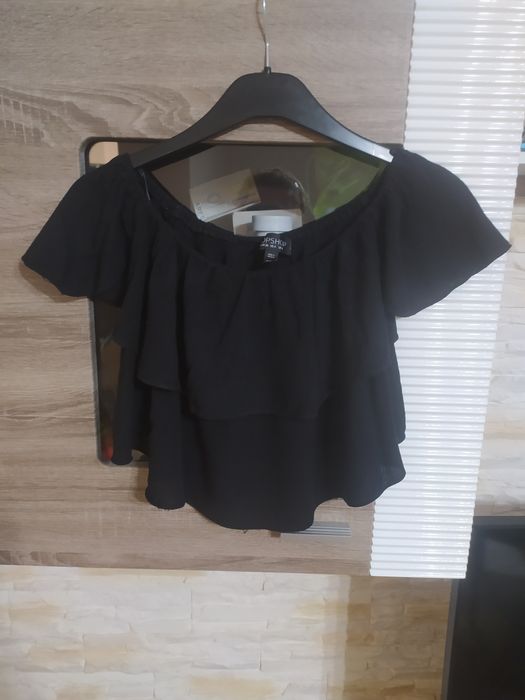 Top z odkrytymi ramionami crop koszulka bluzka T-shirt falbany S 36