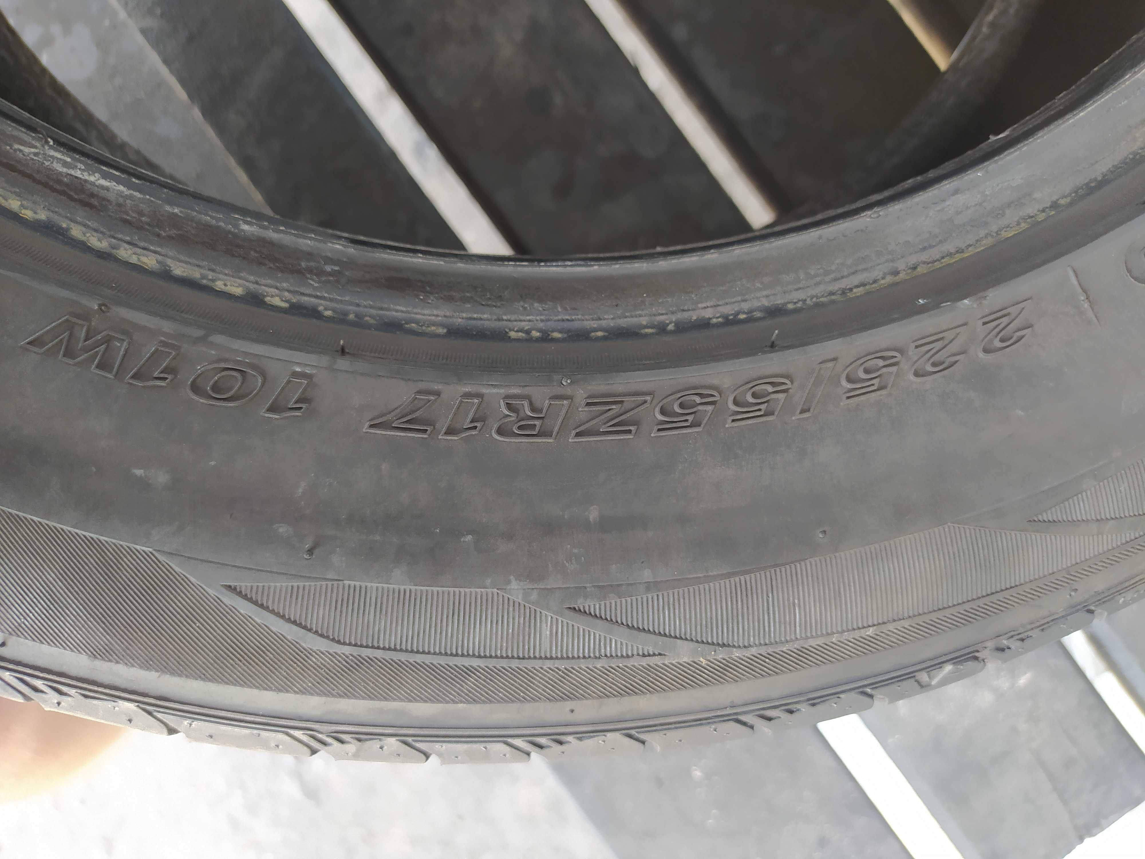 Літні шини 225/55R17 Nexen NFera SU4