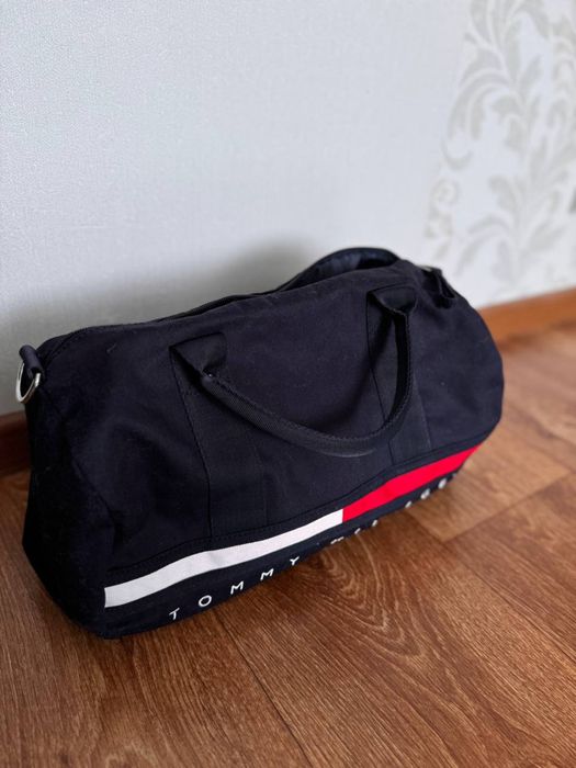 Сумка Tommy Hilfiger
