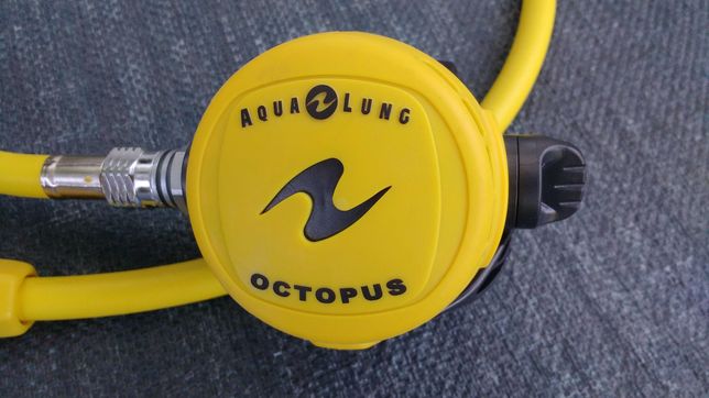 Octopus AQUALUNG - equipamento mergulho