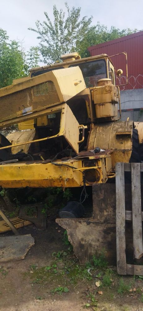 Продам трактор  К701 , мтз 80, Урал 375 кран
