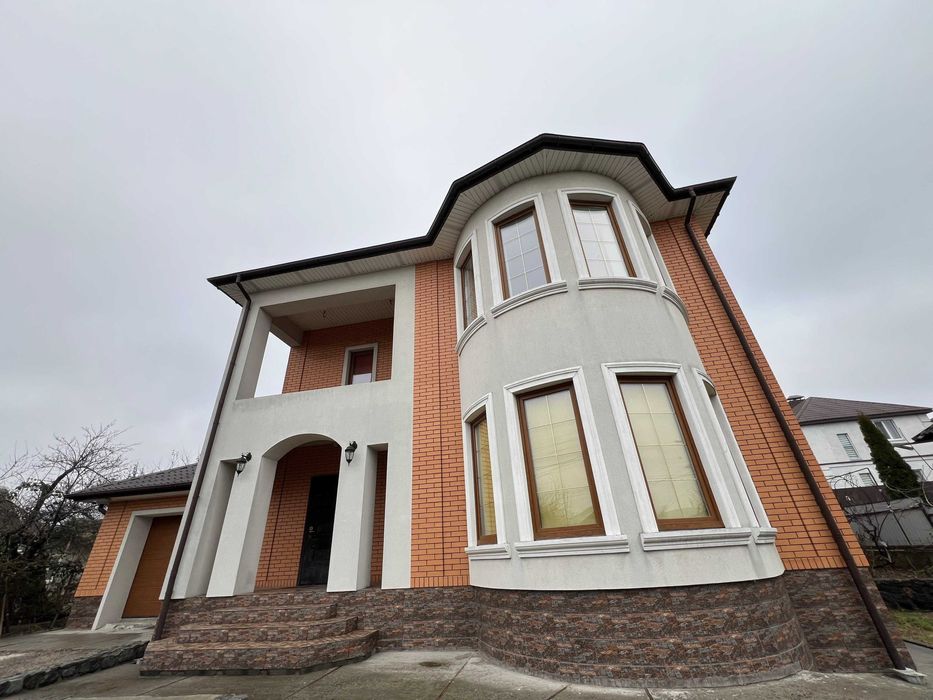 Продаж двоповерхового будинку вул. Надпільна