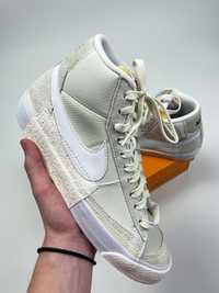 Оригінал! Чоловічі Кросівки Nike Blazer 77 (42/26,5) Нові в коробці!