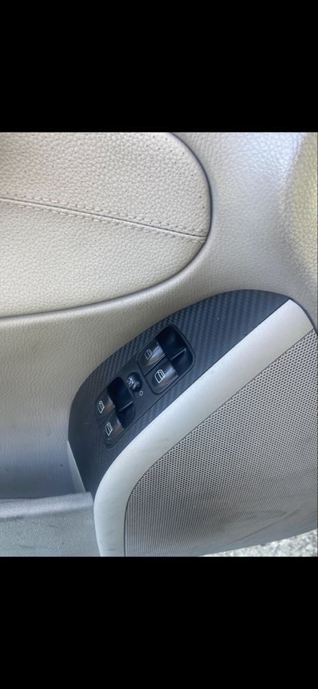 Mercedes C220.  150 CV 2004