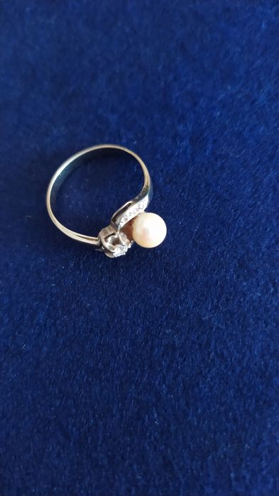 Anél de ouro branco