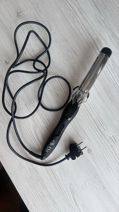 Плойка Be-Uni титанова 32 мм