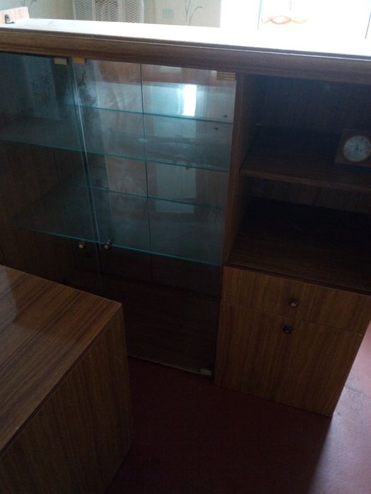 Сирвант , шкаф продам