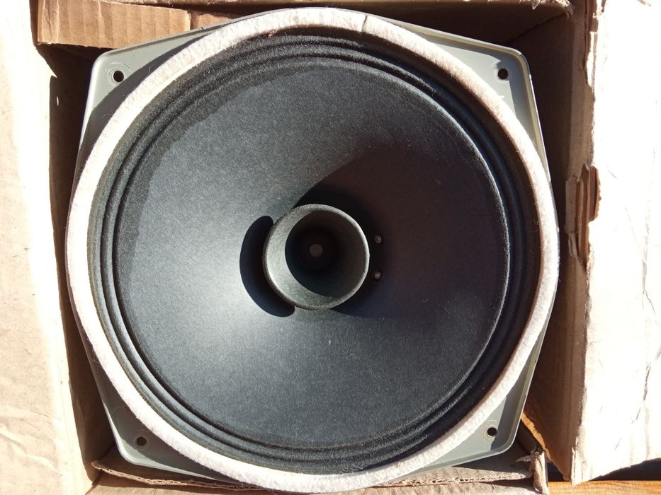 RFT L 3404 динаміки