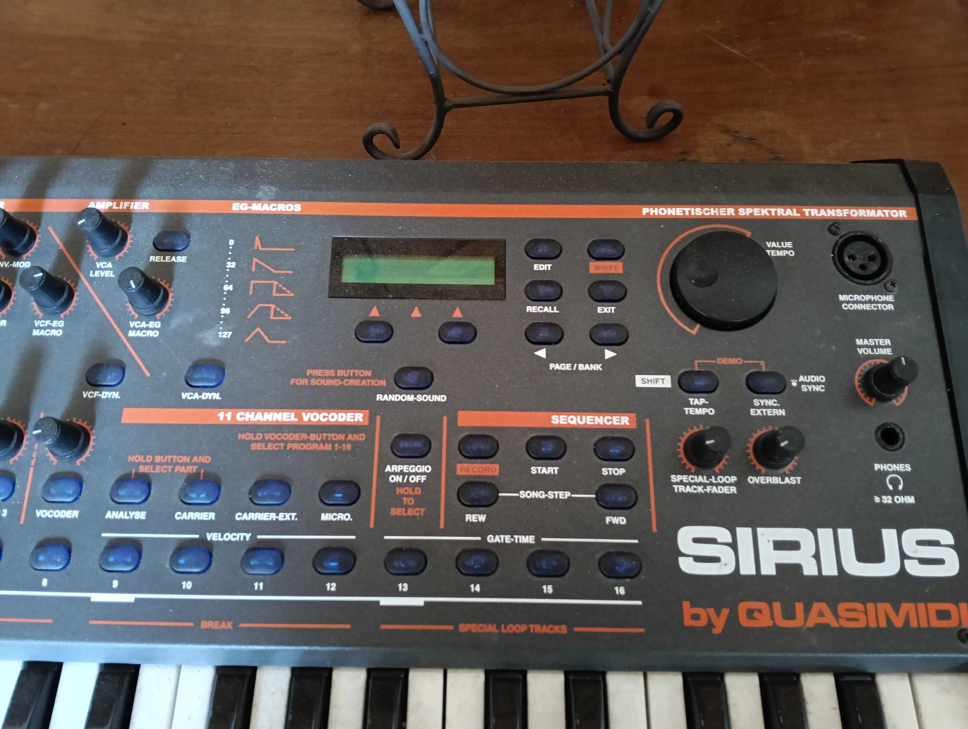 Syntezator Sirius by quasimidi