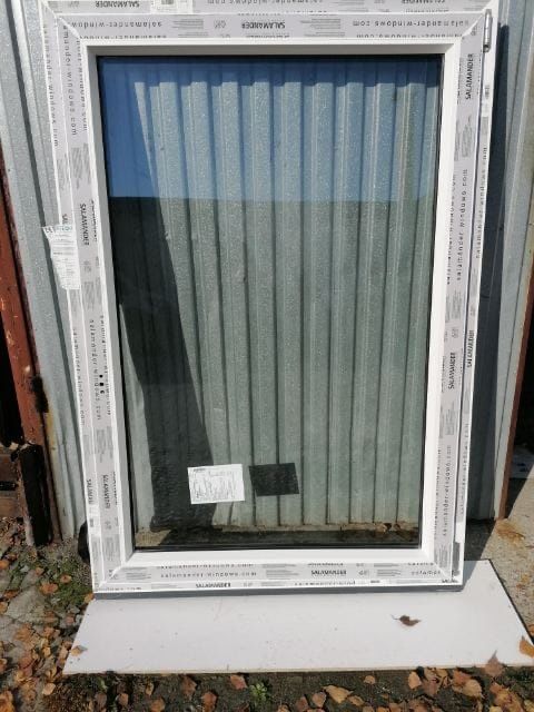 Okna x2, 1530x1060mm.
