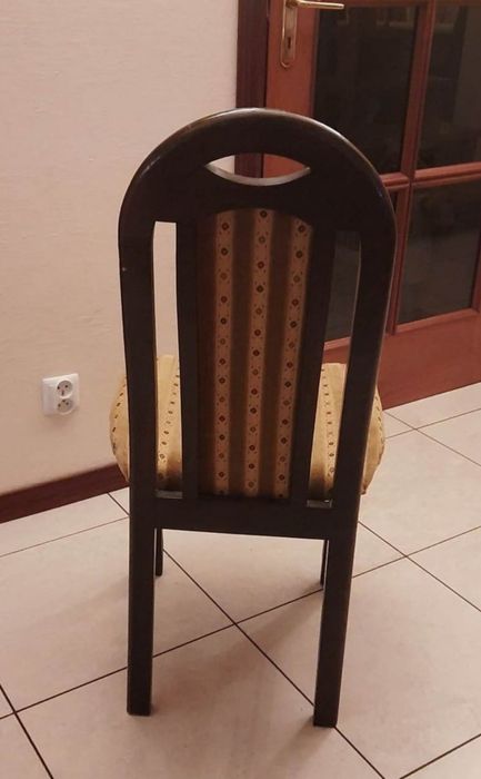 Stół drewniany wraz z 6 szt krzeseł