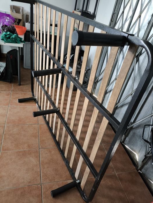 Cama estrado metálico (negociável)