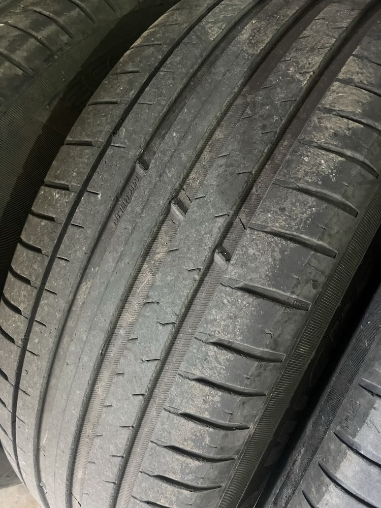 Шины летние MICHELIN PILOT SPORT 4 SUV 235/65/R18