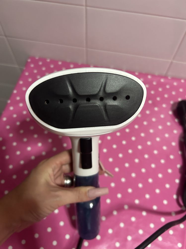 Vendo ferro vertical Rowenta novo