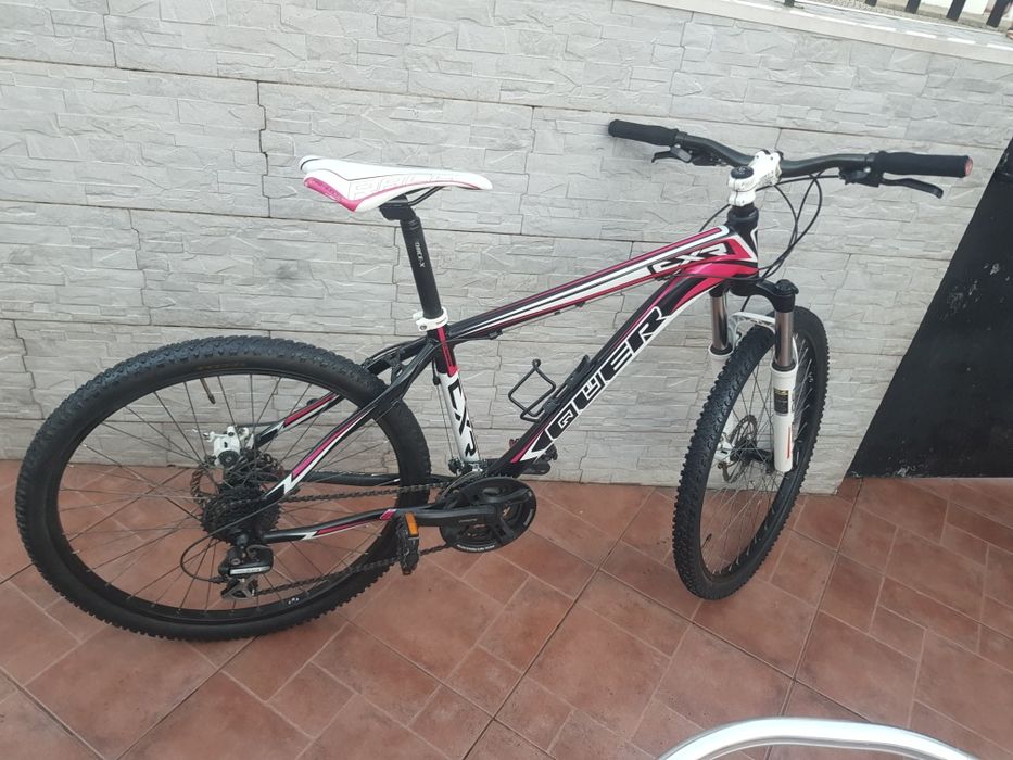 Bicicleta roda 26 travão de disco á frente e atrás tudo a funcionar