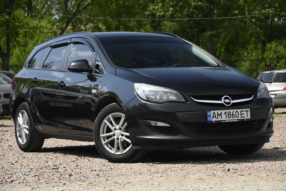 Opel Astra 2.0 2014
