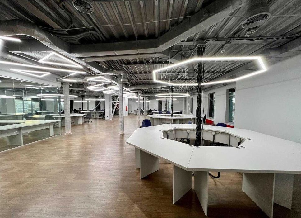 ЛОФТ офис с мебелью и кухней Солом'янський р-н (710 м2)