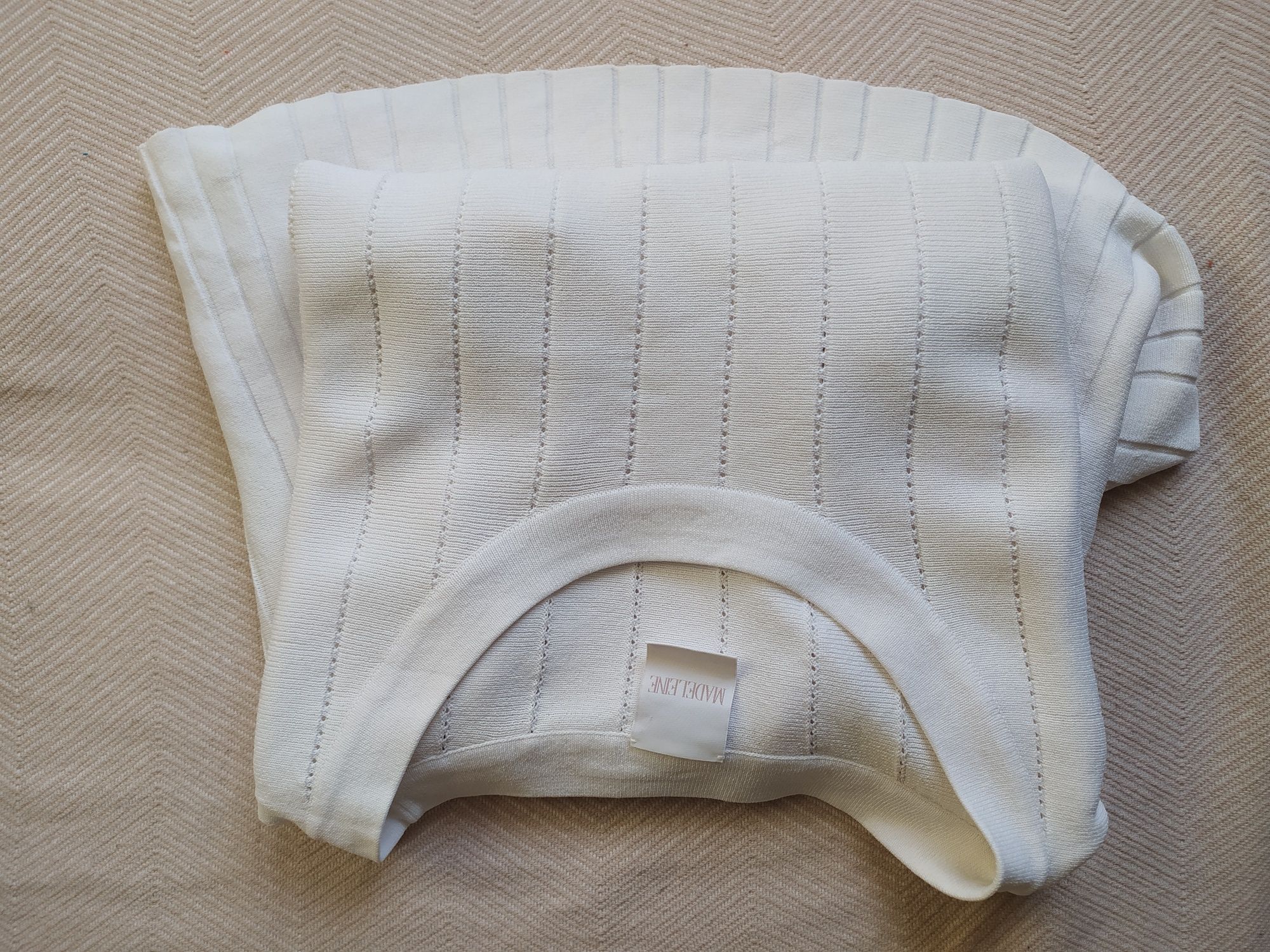 Biała elegancka bluzka, tunika rozszerzana u dołu, lekka r. L/XL