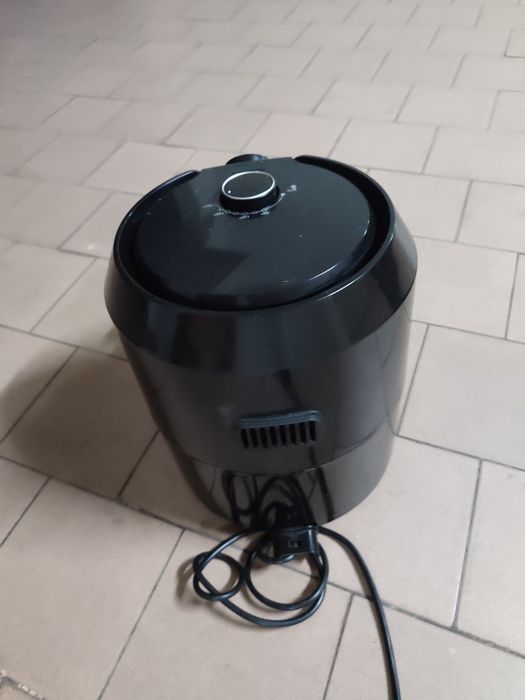 Air fryer Tefal preta