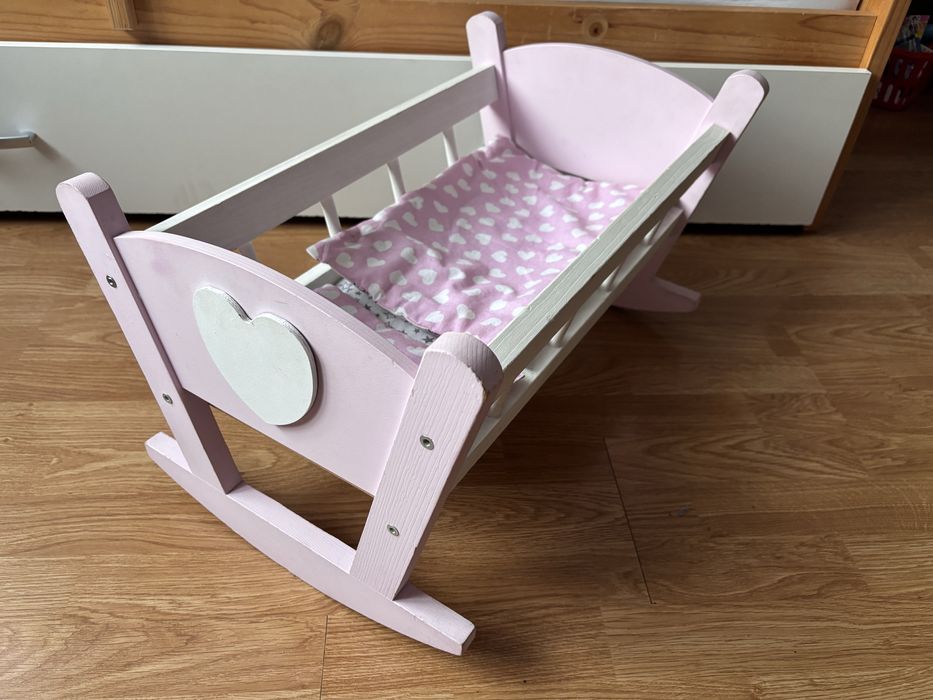 Kolyska dla lalki