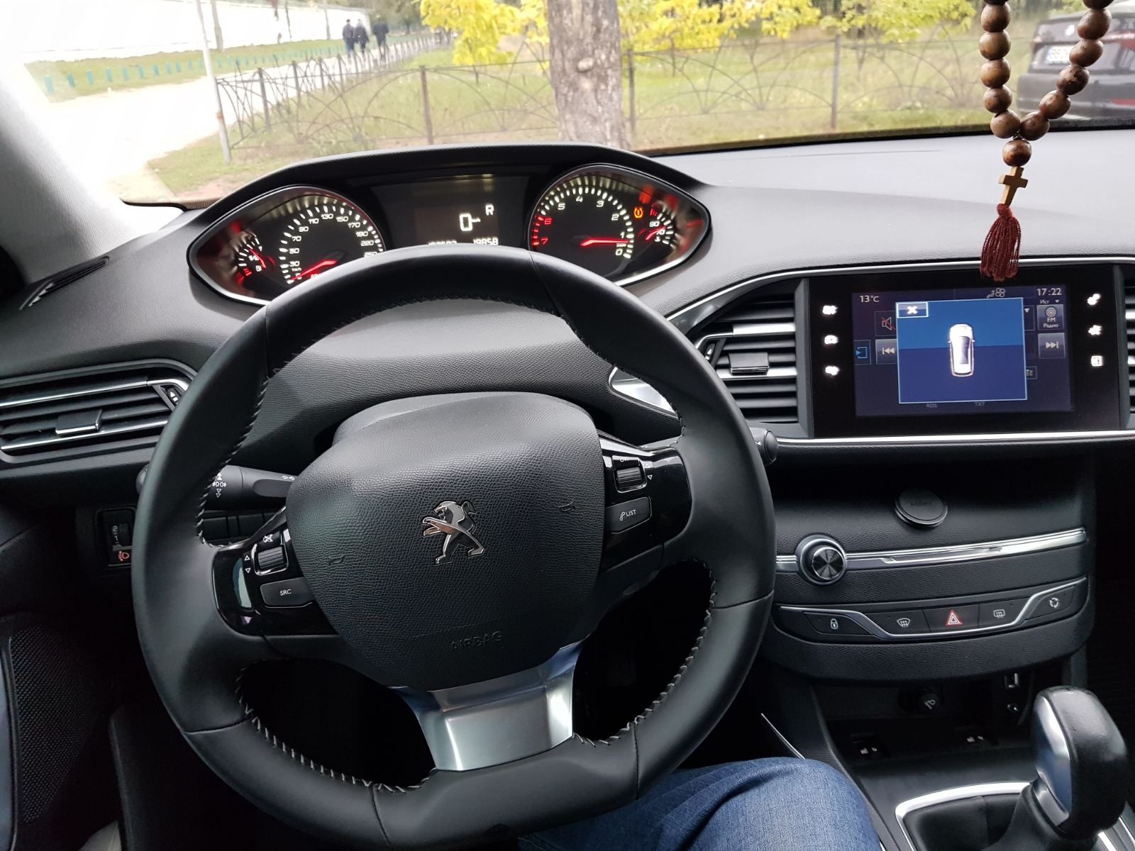 Продам автомобиль Peugeot 308 universal official Пежо официальный