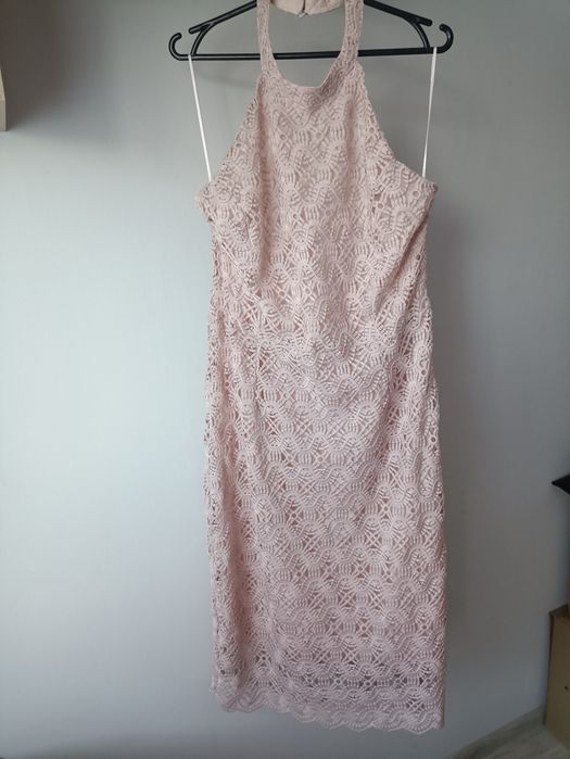 Reserved rozmiar 42 XL sukienka dekolt halter ażurowa odkryte plecy
