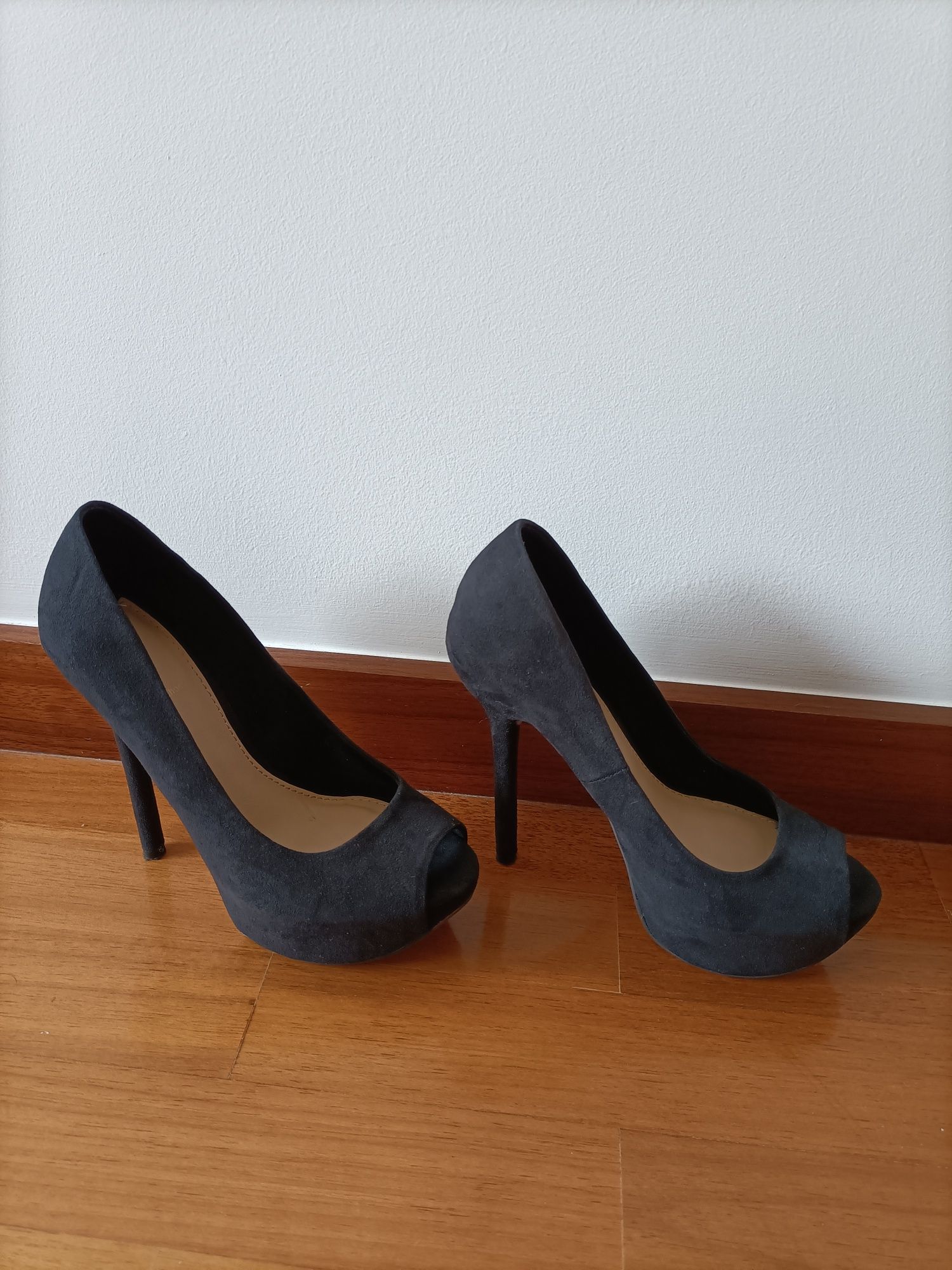 Sapatos de mulher preto 35 Bershka