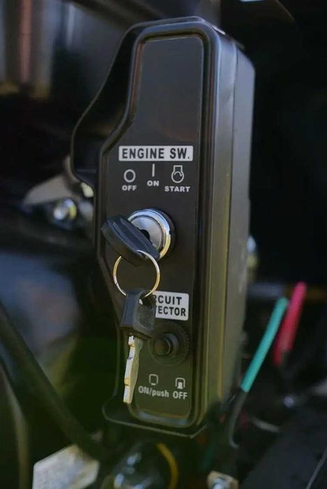 Траншеєкопач самохідний MT-TR-100PRO глибина 100см - 75-150м\год