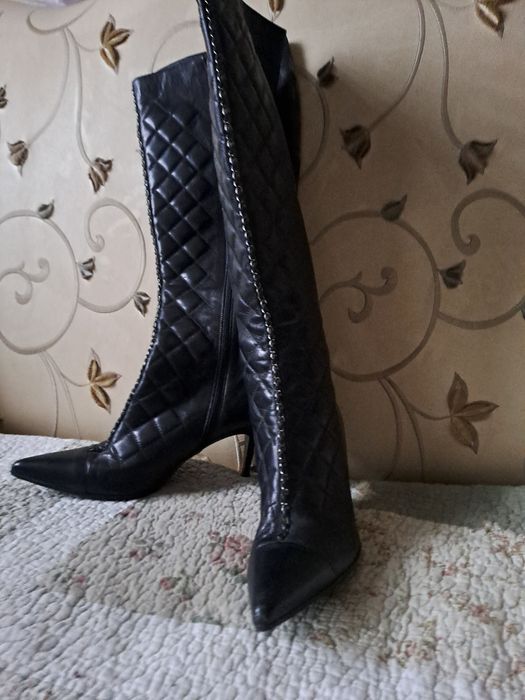 Orginalne Chanel Kozaki Top Luk w typowym dizajnie marki 39/39,5