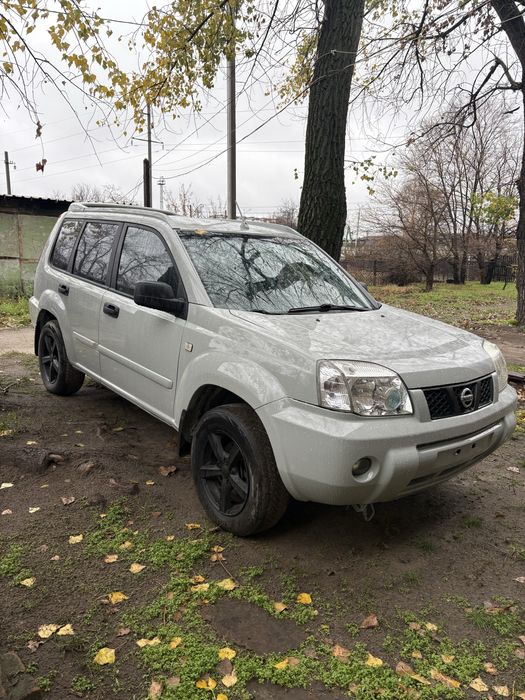 Продам Nissan x-trail t30 2.2 дизель