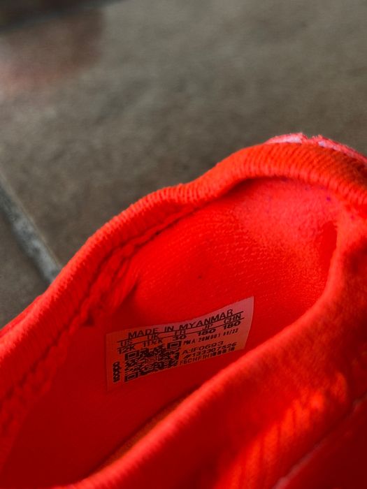 Футбольні бутси Adidas