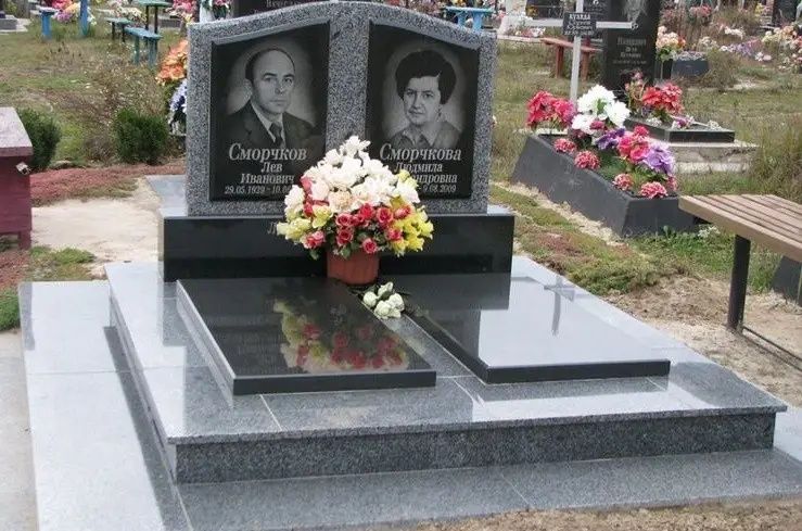 Гранітні пам'ятники на замовлення, пам'ятники з граніта.