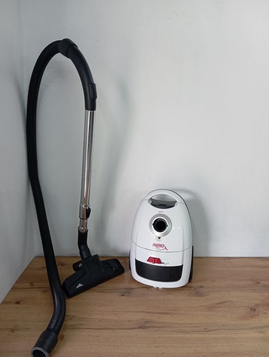 Пилосос на мішок Eta 700W nom (пилососи)