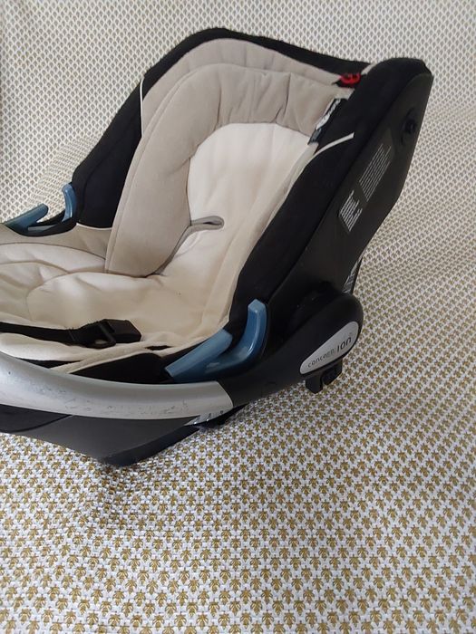 Детская кроватка, коляска Easywalker, 2 автокресла, 5 комбинизонов.